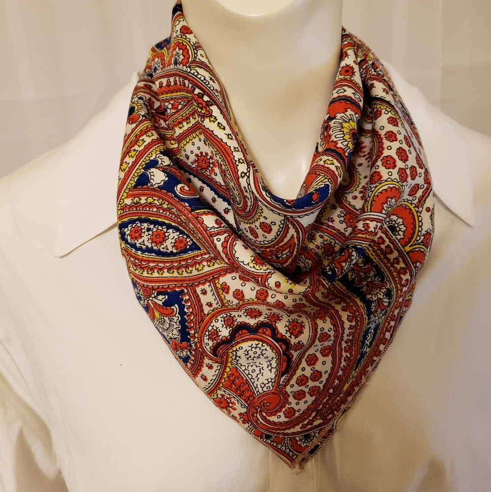 3 scarfs